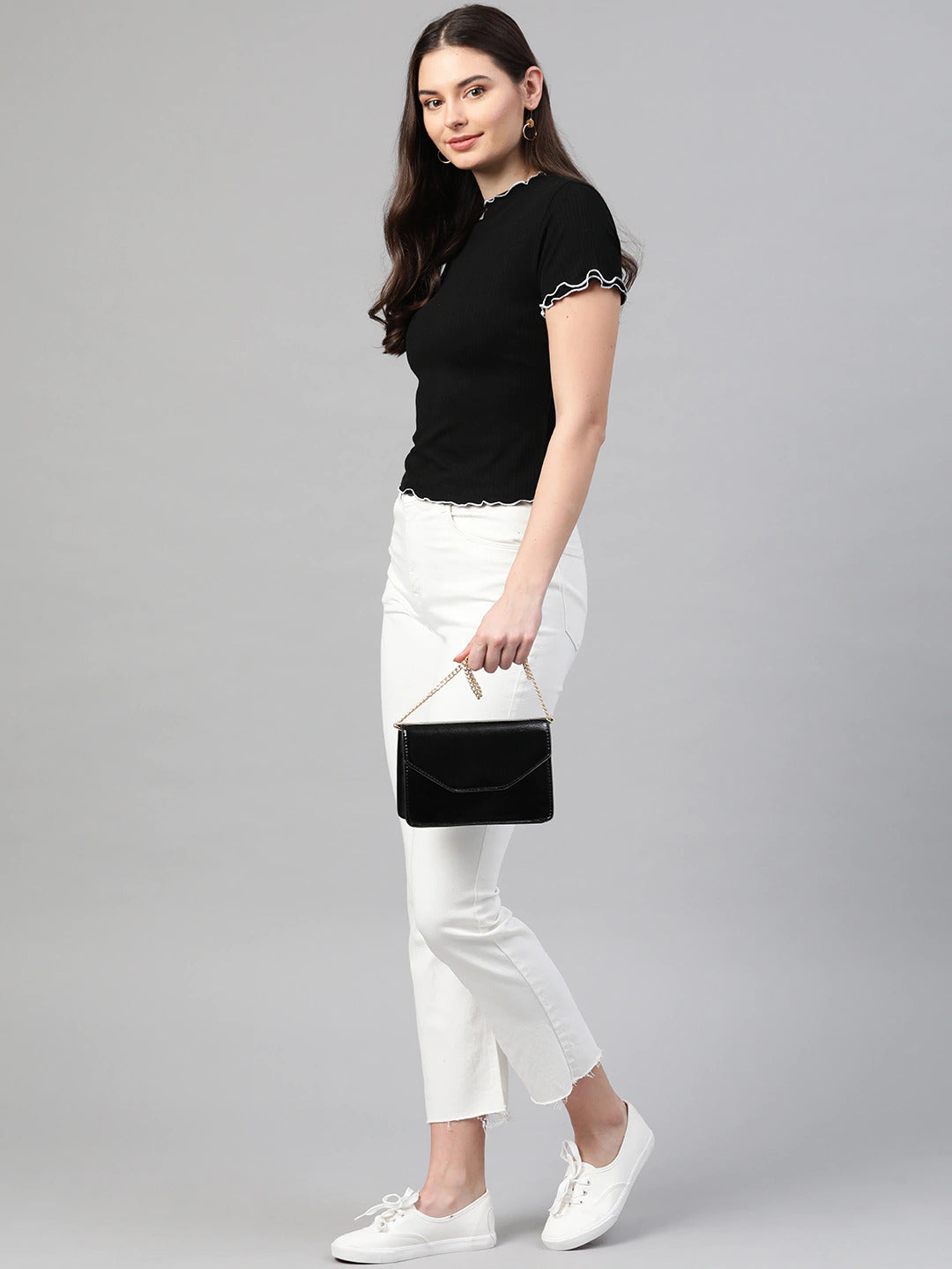 Women Solid Black Ribbed Top