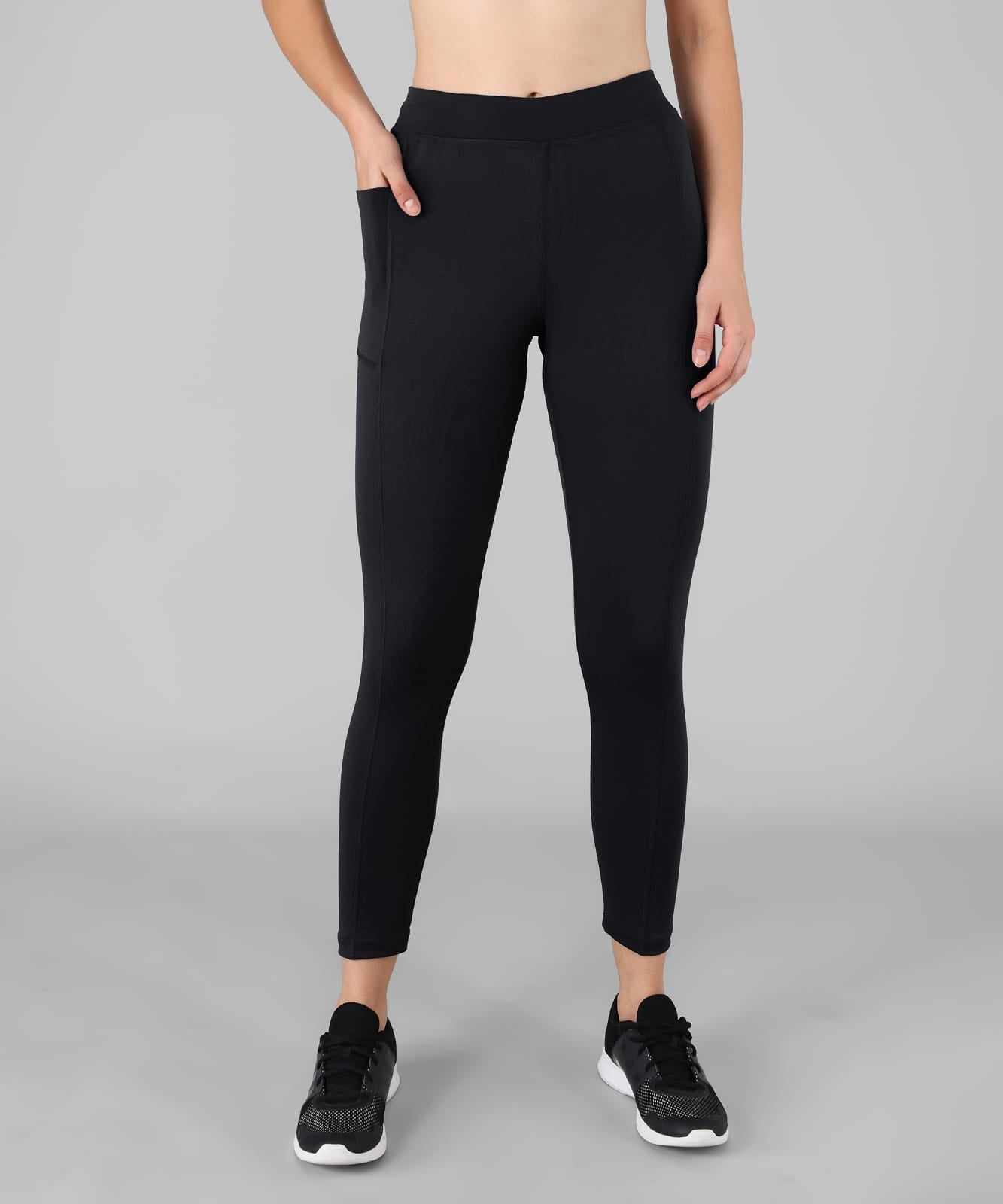 Women Solid Black Leggings