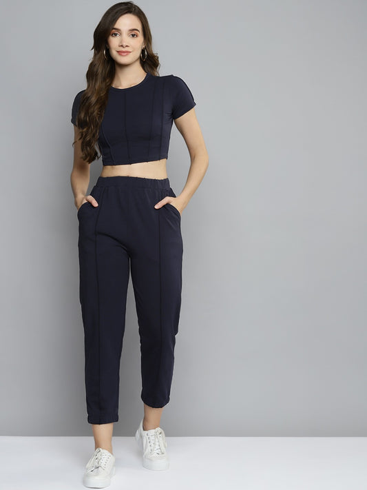 Women Cropped T-shirt with Joggers
