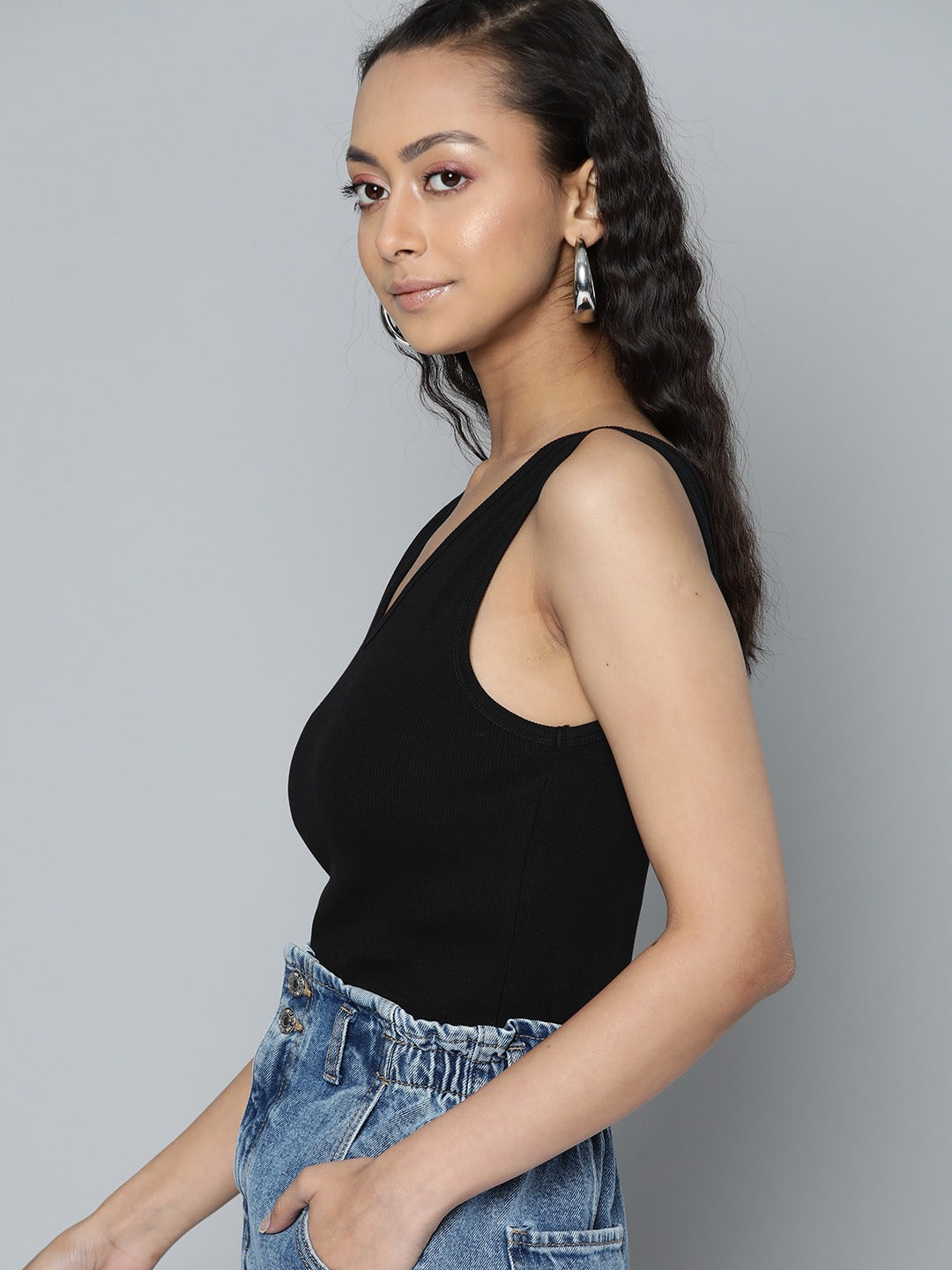 Women V-Neck Ribbed Fitted Black Crop Top
