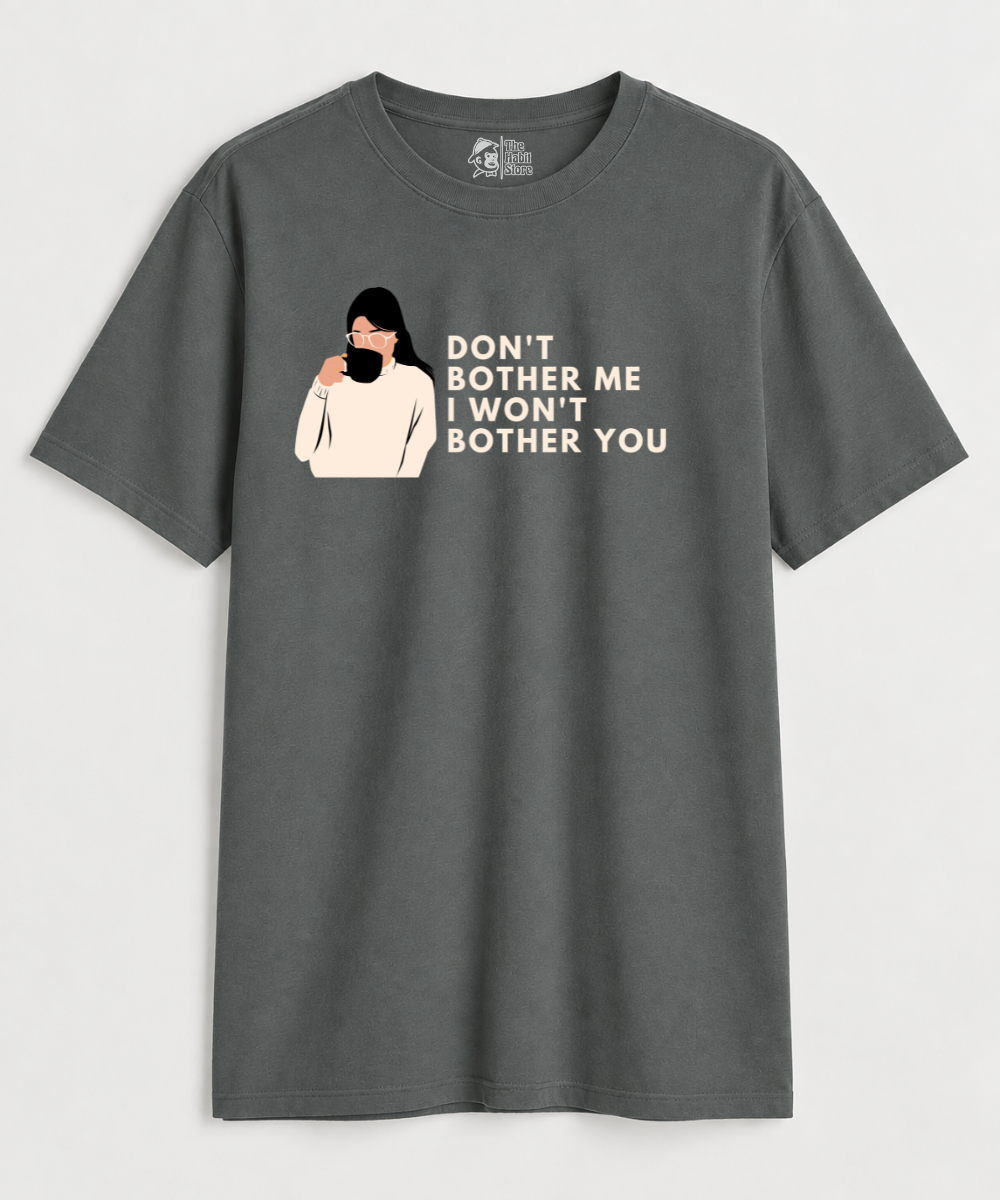 Don't bother Me I won't Bother You - Regular Fit T-Shirt - COS